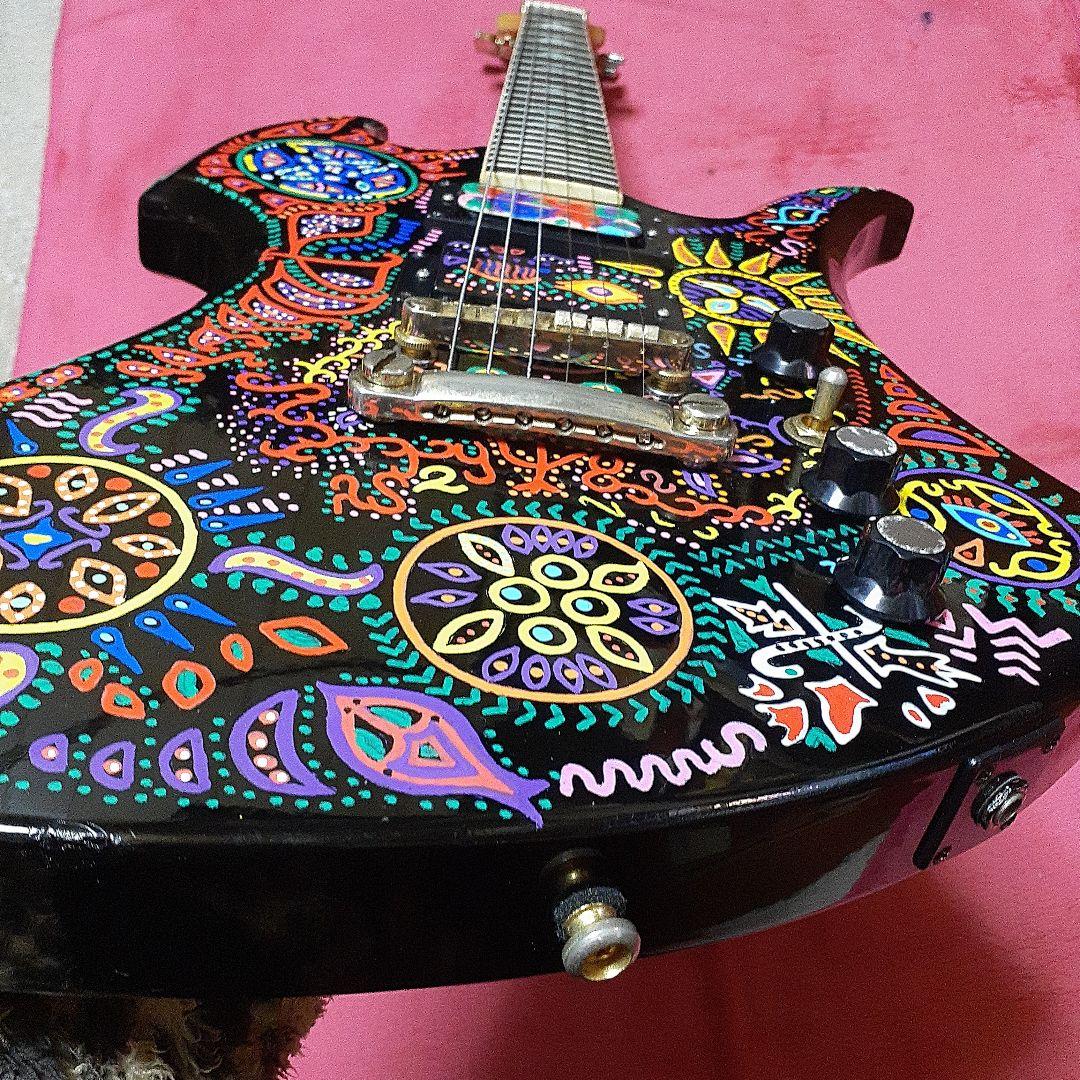 【良・美品】サイケペイント・hideモデル。モッキンバードエレキギター。