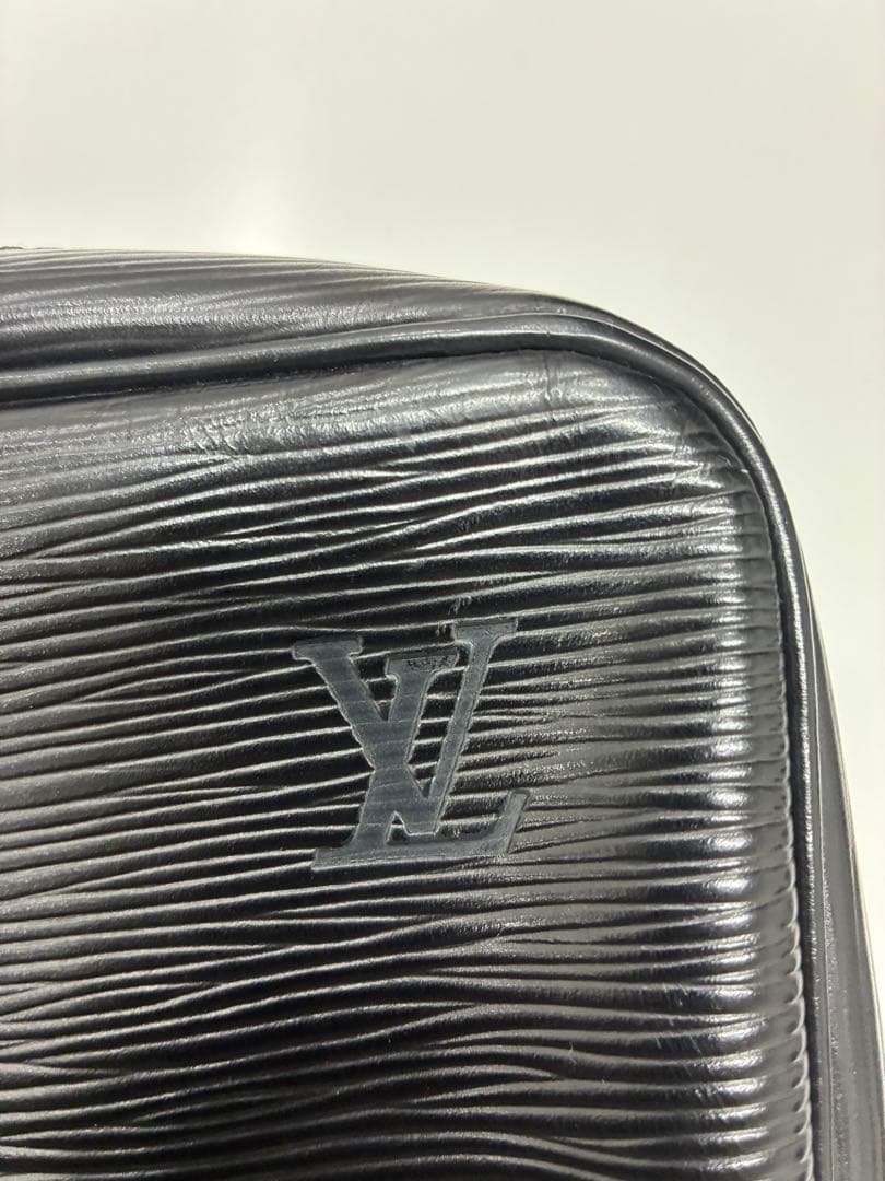 新年特別値下げ　LVルイヴィトン エピセルヴィエットフェルモワール M40321