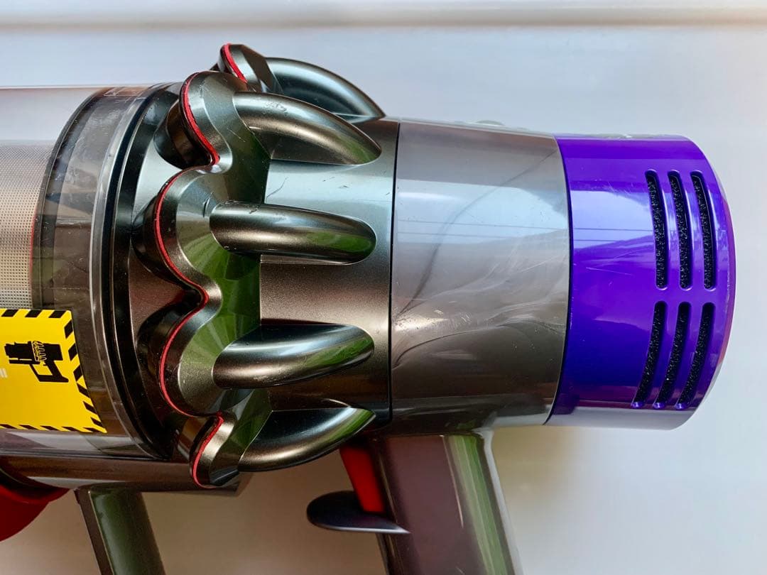 dyson ダイソンV10 本体のみ【分解清掃済み】