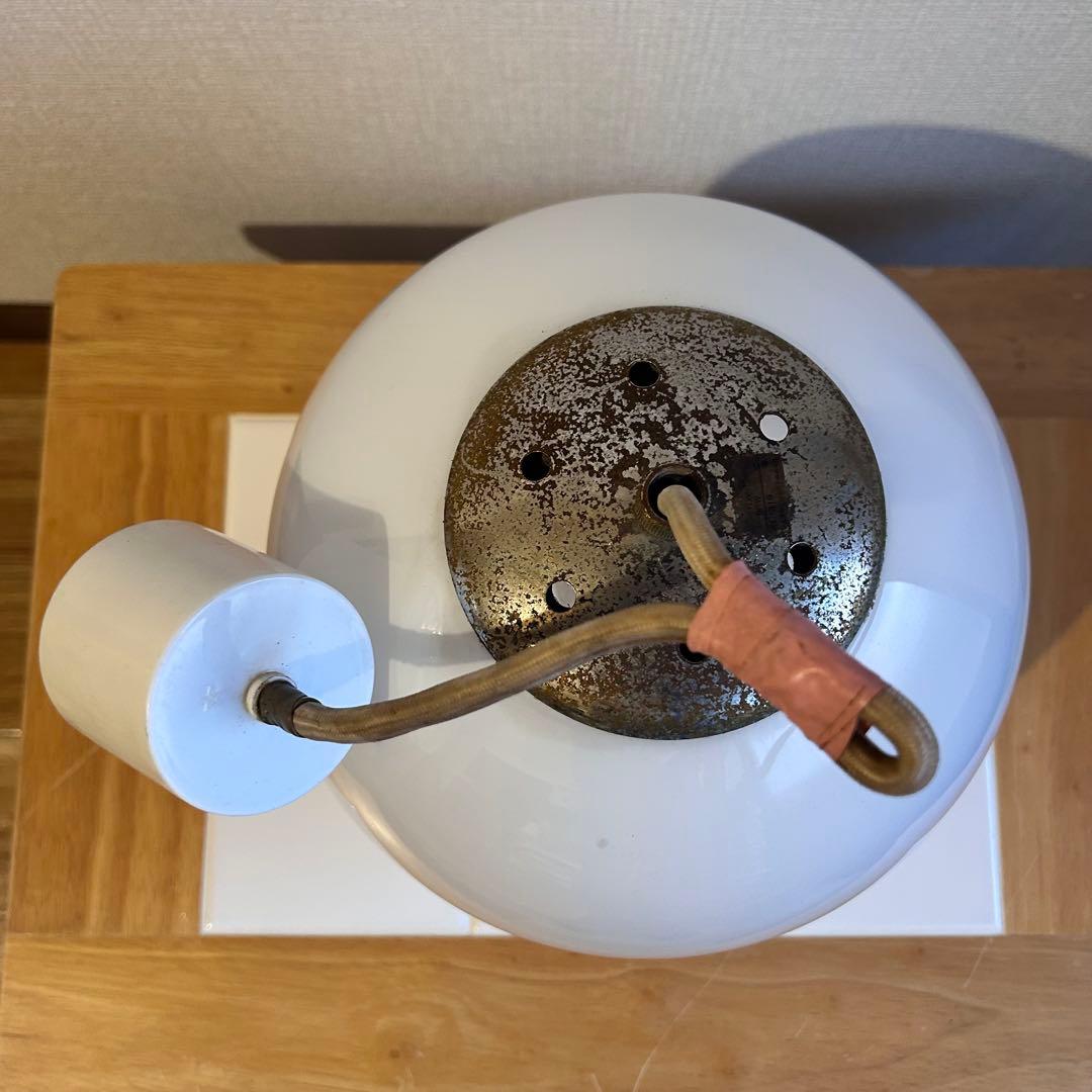 【昭和レトロ】白いガラス製花柄シーリングライト