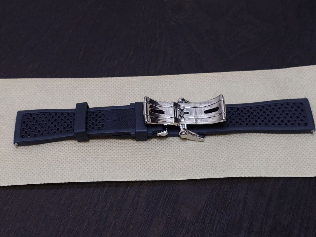 【ティダ】ZENITH 純正ラバーベルト バックル