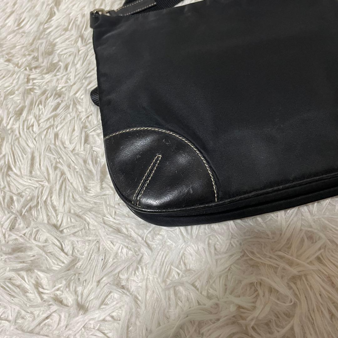 【美品】PRADA プラダ　ショルダーバッグ　ナイロン　レザー　ブラック　黒