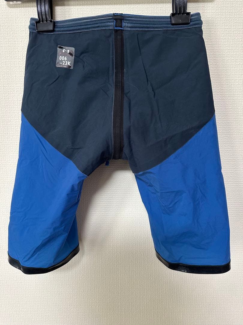 アリーナ／arena 青色　競泳水着