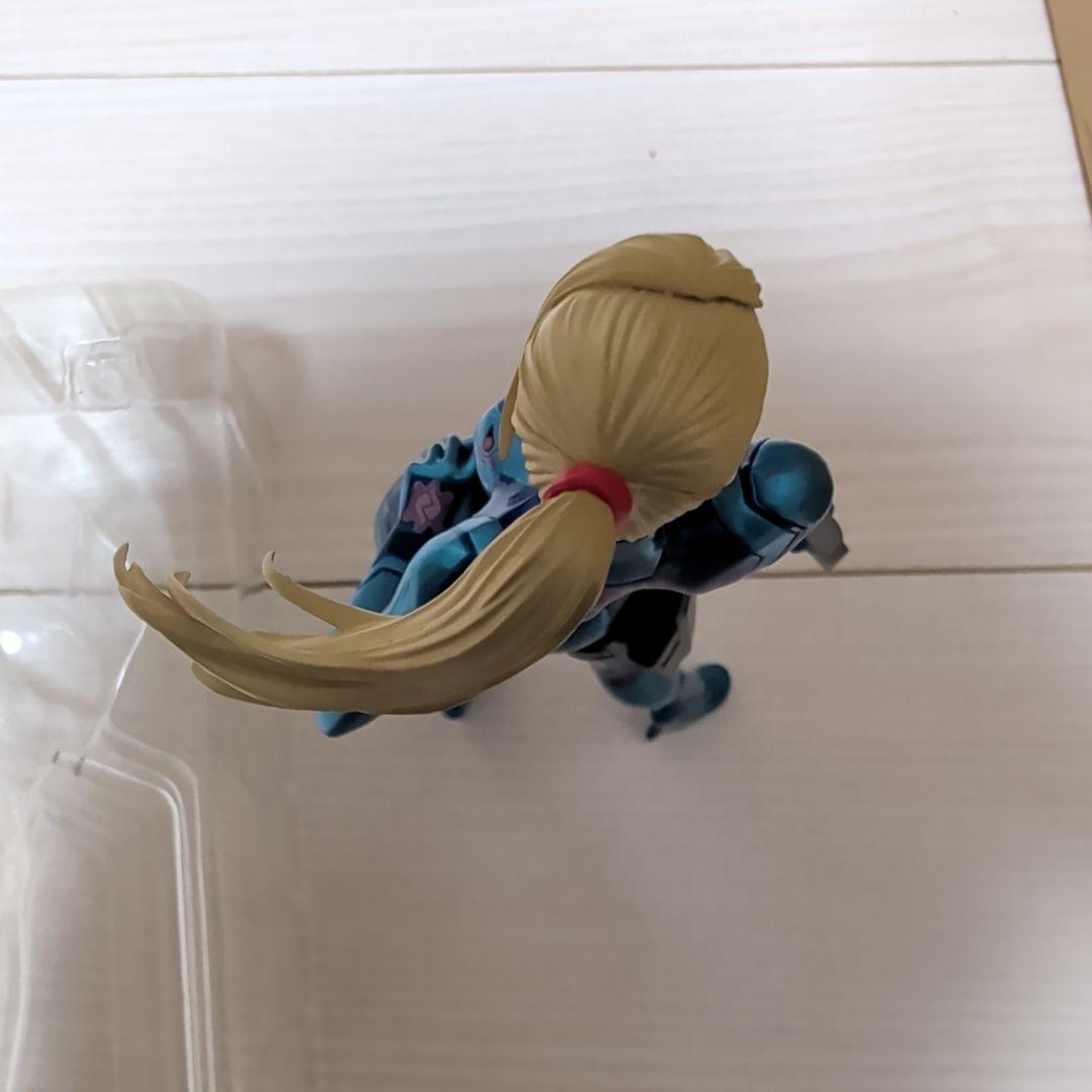 サムス・アラン メトロイド Other M ゼロスーツ フィギュア