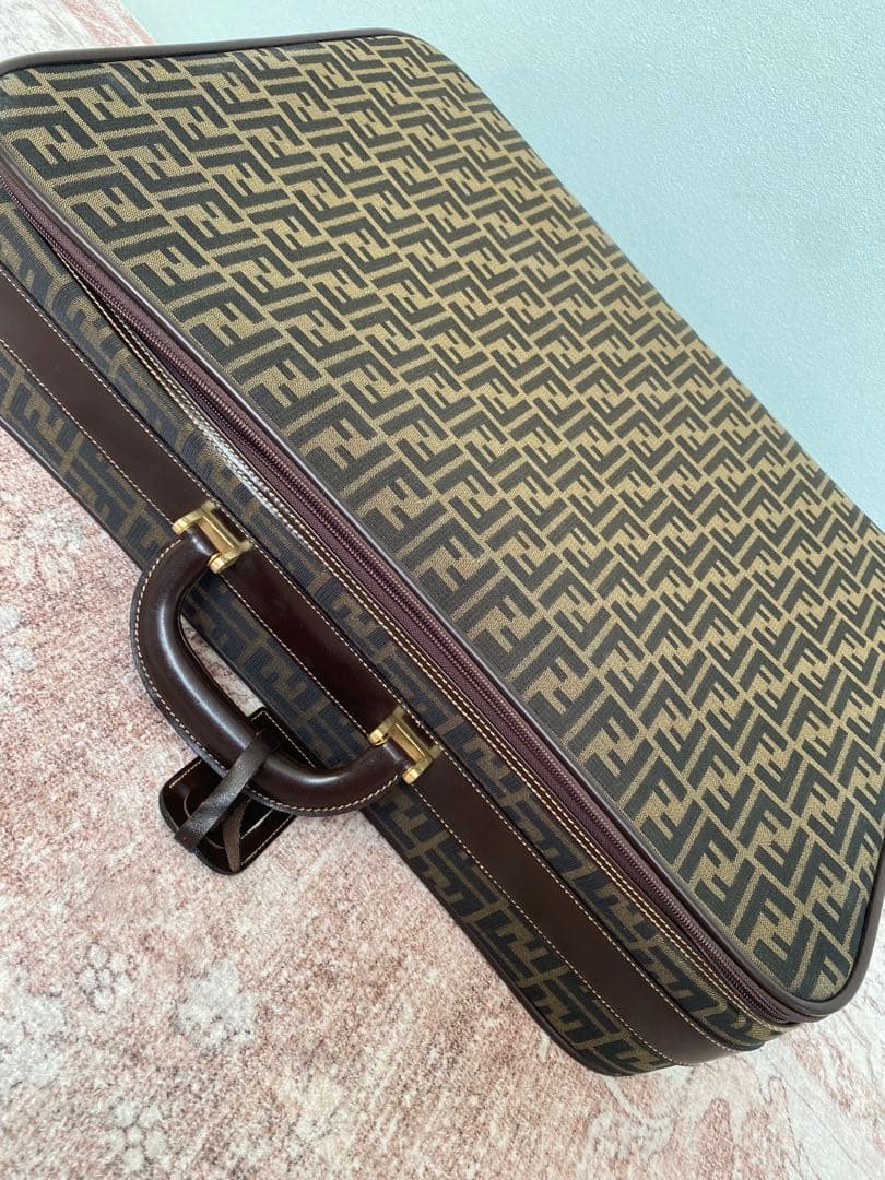 希少 FENDI フェンディ ヴィンテージレザー キャリーバッグ スーツケース