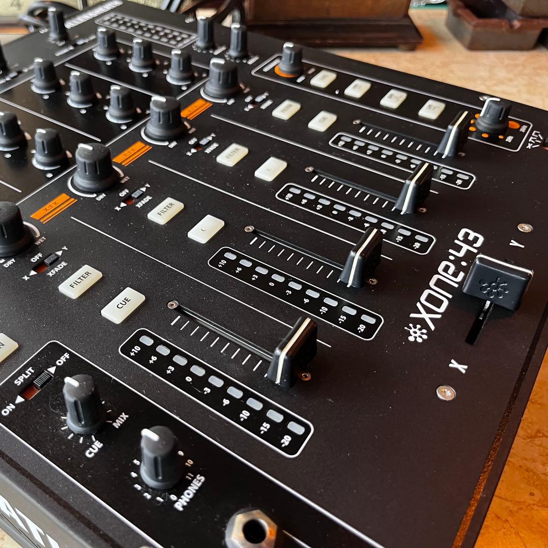 ALLEN & HEATH XONE:43 DJミキサー