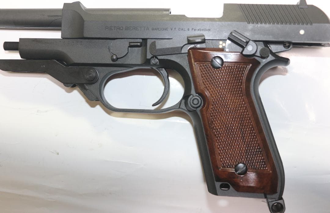 KSCコーポレーション製　ABS樹脂製モデルガン ベレッタＭ９３Ｒ ＳＰＧ合法品