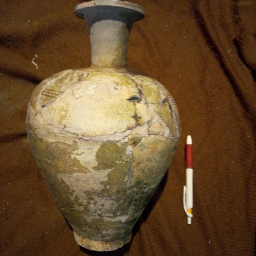 瀬戸　古い陶器の花瓶　発掘品　つなぎ合わせ