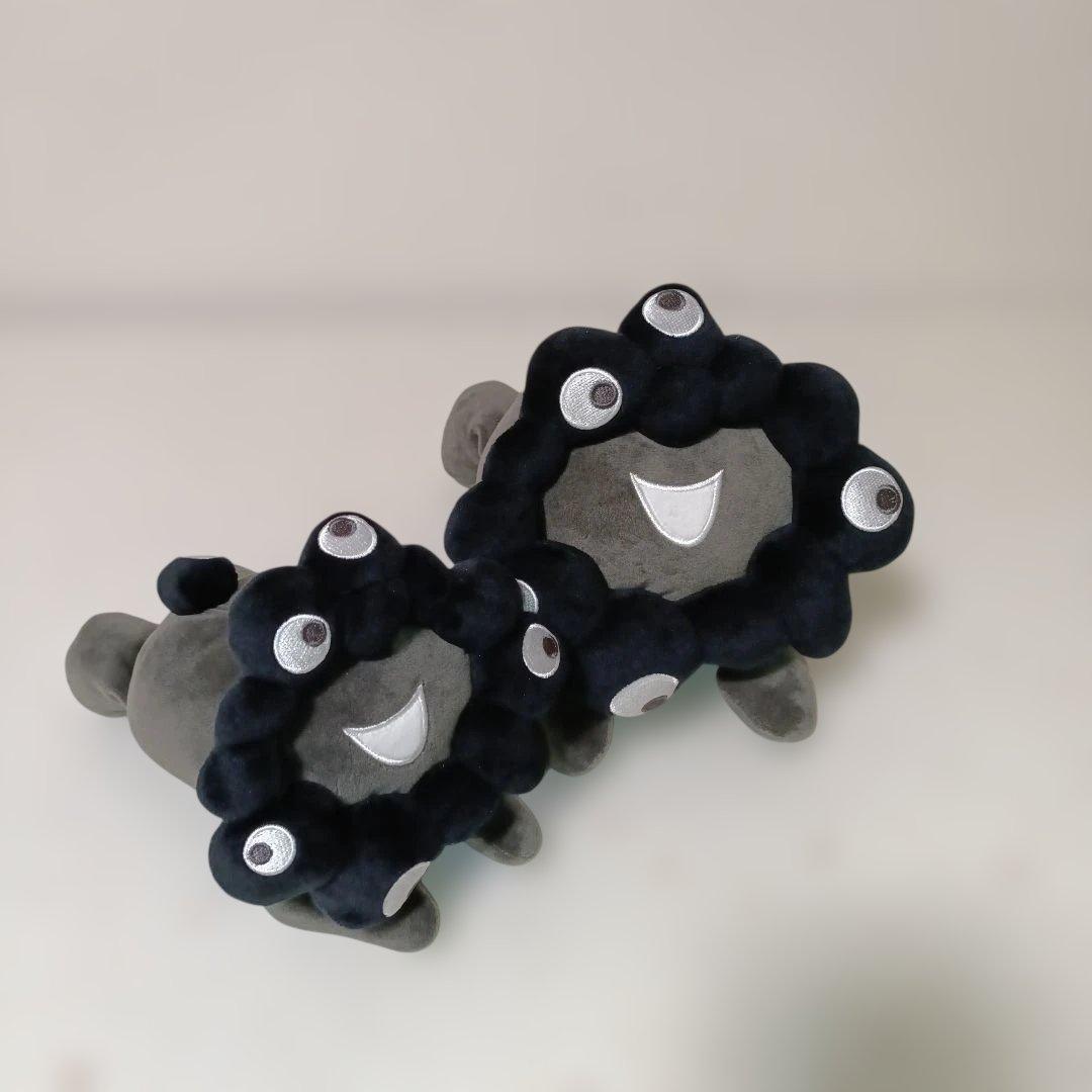 関西万博 黒ミャクミャク 這い型　ぬいぐるみ ブラック ＳとM 寝そべり