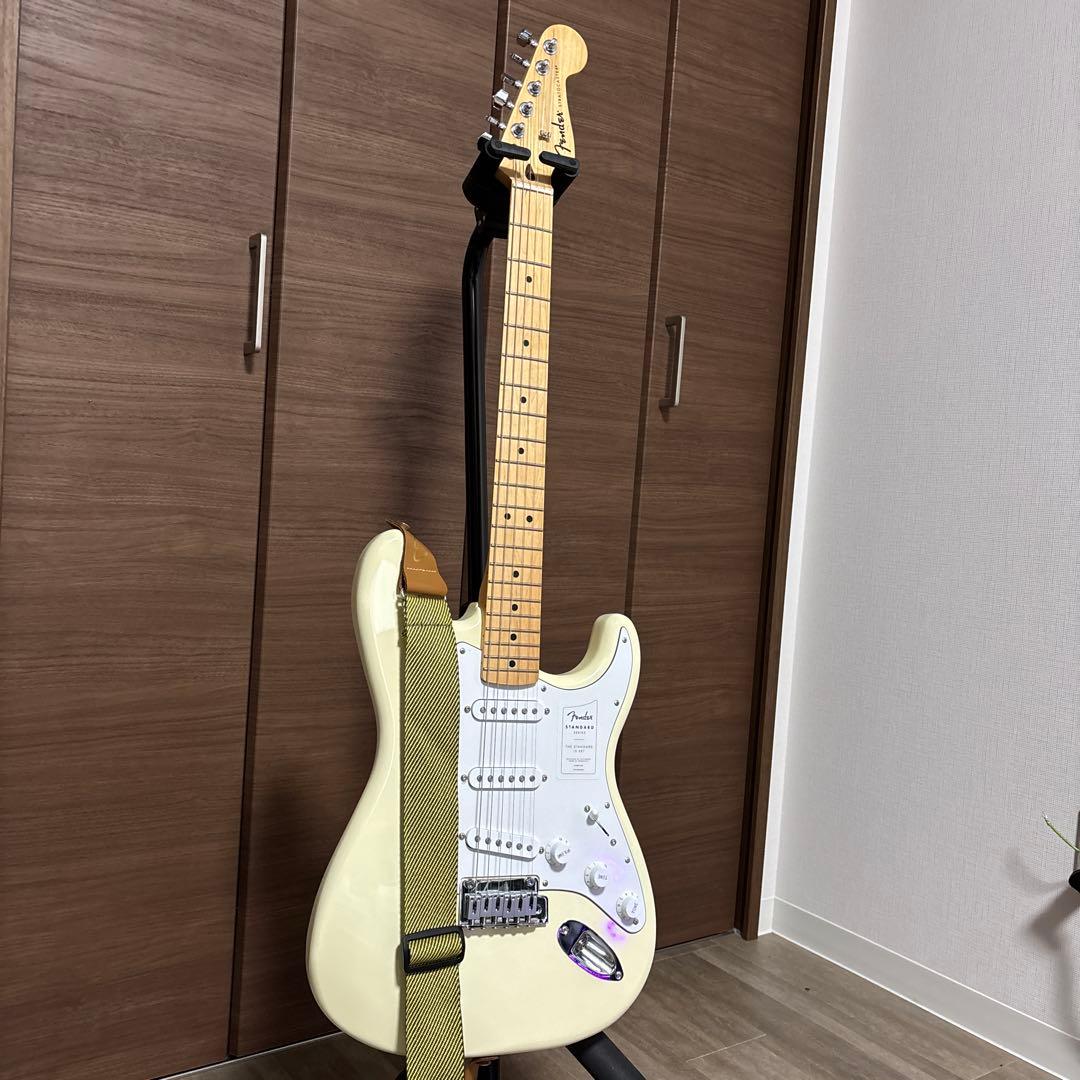 Fender Standard Series エレキギター アイボリー