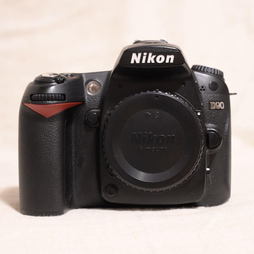 k*o様 Nikon D90 デジタル一眼レフカメラ 充電器付き