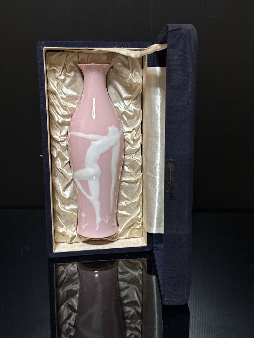 希少 オールドノリタケ Noritake 丸木印 ピンク色 盛上 踊る裸女 花瓶