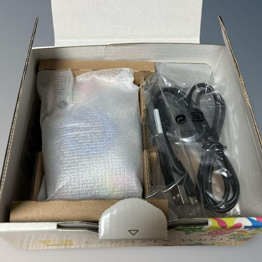 【極美品】Nikon COOLPIX W100 マリン 防水 デジカメ カメラ