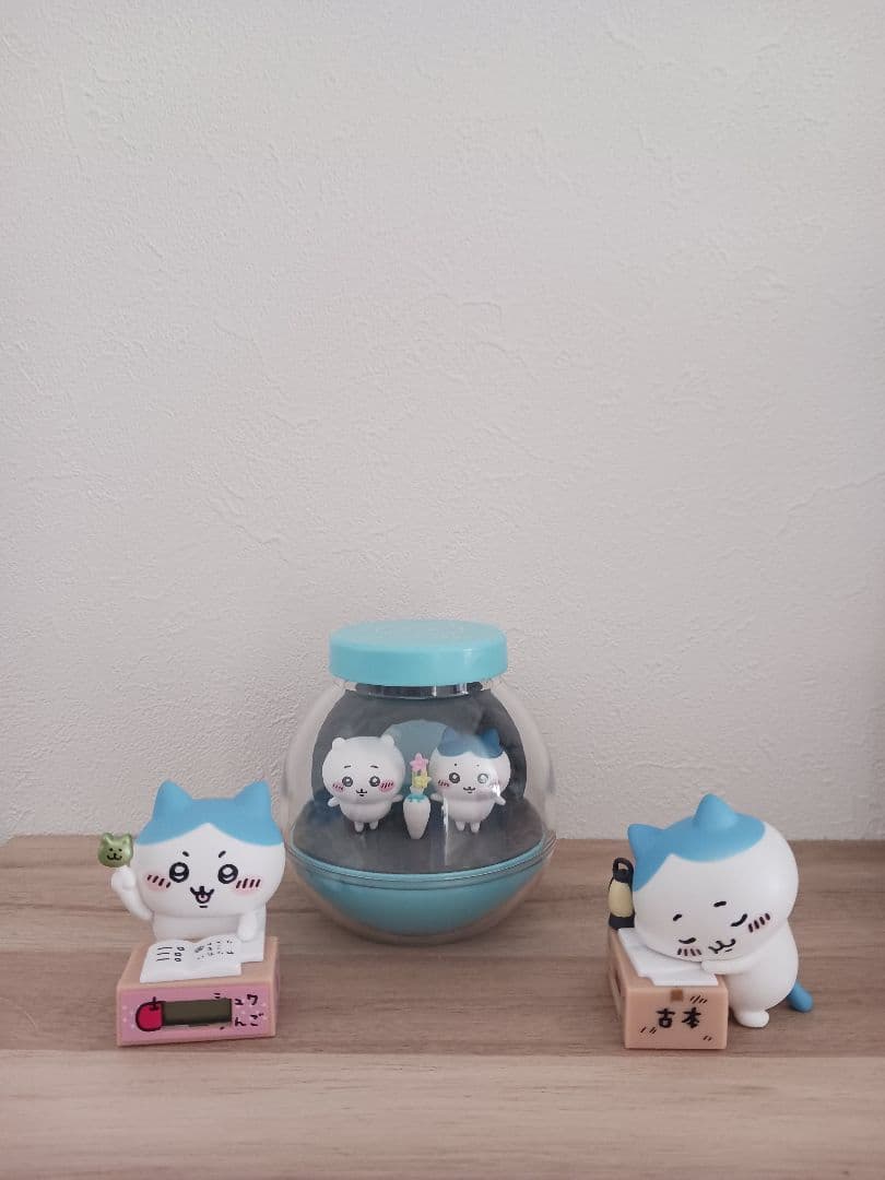 ちいかわ　ステッカー　カード　キーホルダー　フィギュア　　ノート　ファイル