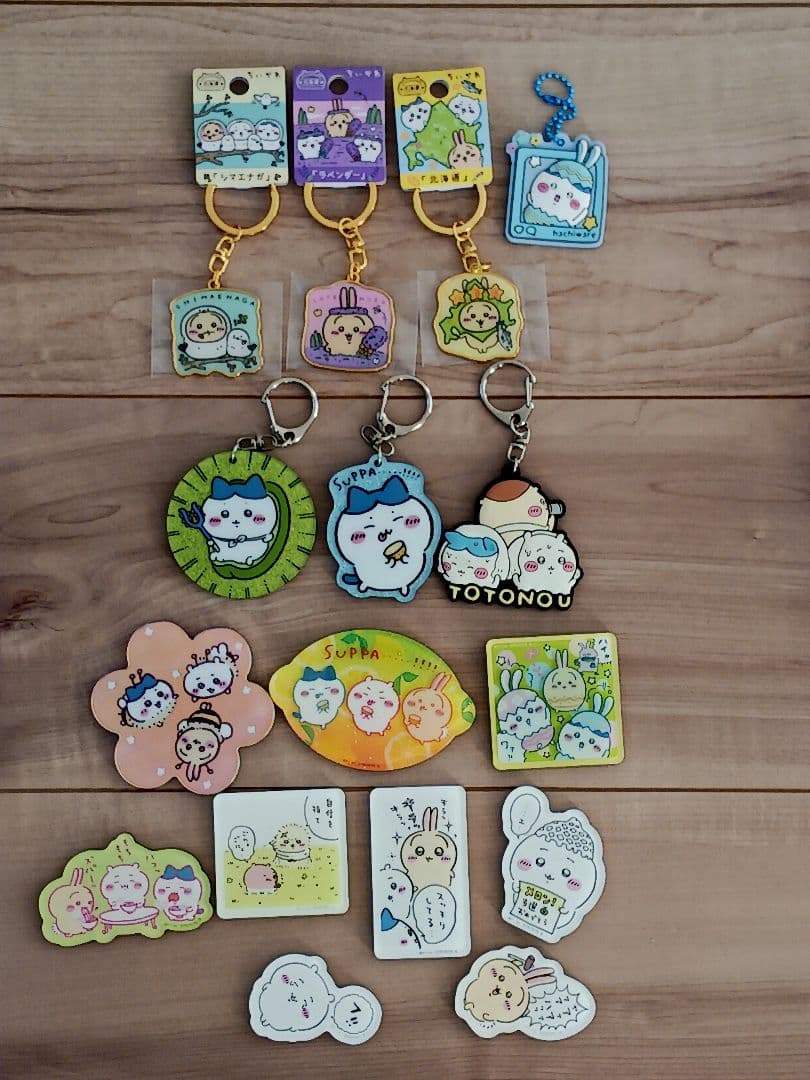 ちいかわ　ステッカー　カード　キーホルダー　フィギュア　　ノート　ファイル