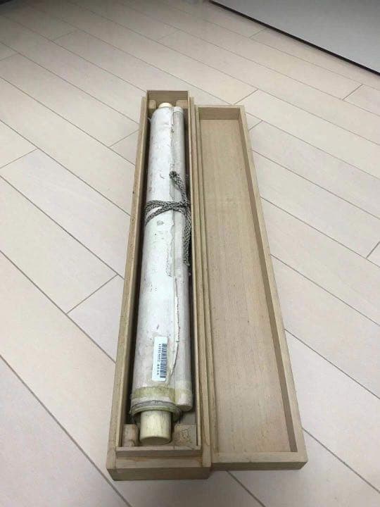 中国掛軸　肉筆保証　　木箱付　時代品
