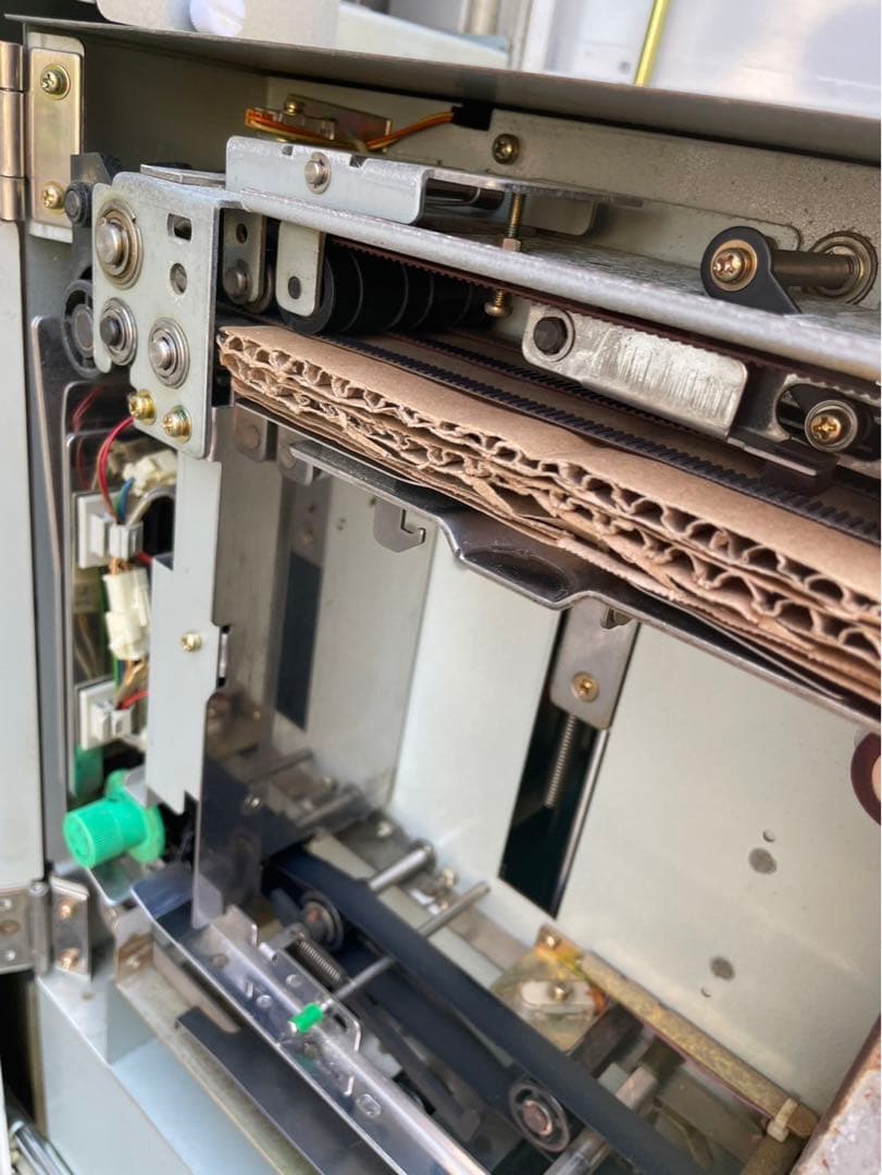 動確済み GLORY グローリー 高額紙幣両替機 ERD-20Q-E 新紙幣対応