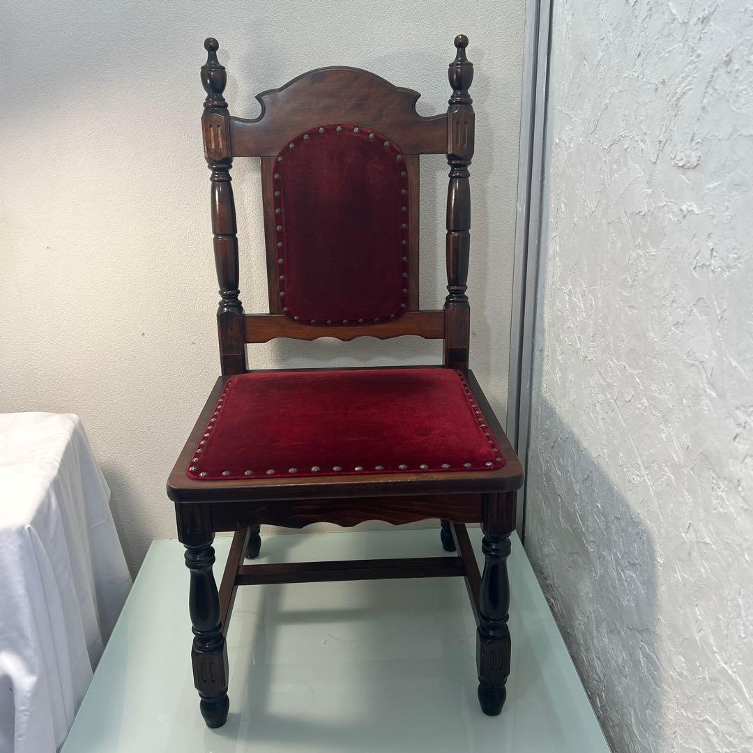☆昭和レトロ　当時物　高級感のある椅子　赤　布張り　木製☆