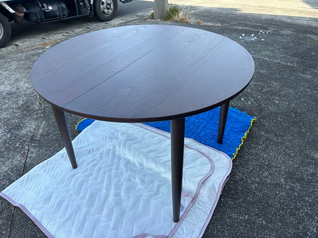 CondeHouse RUNT OM チェア 2023年製　テーブルセット