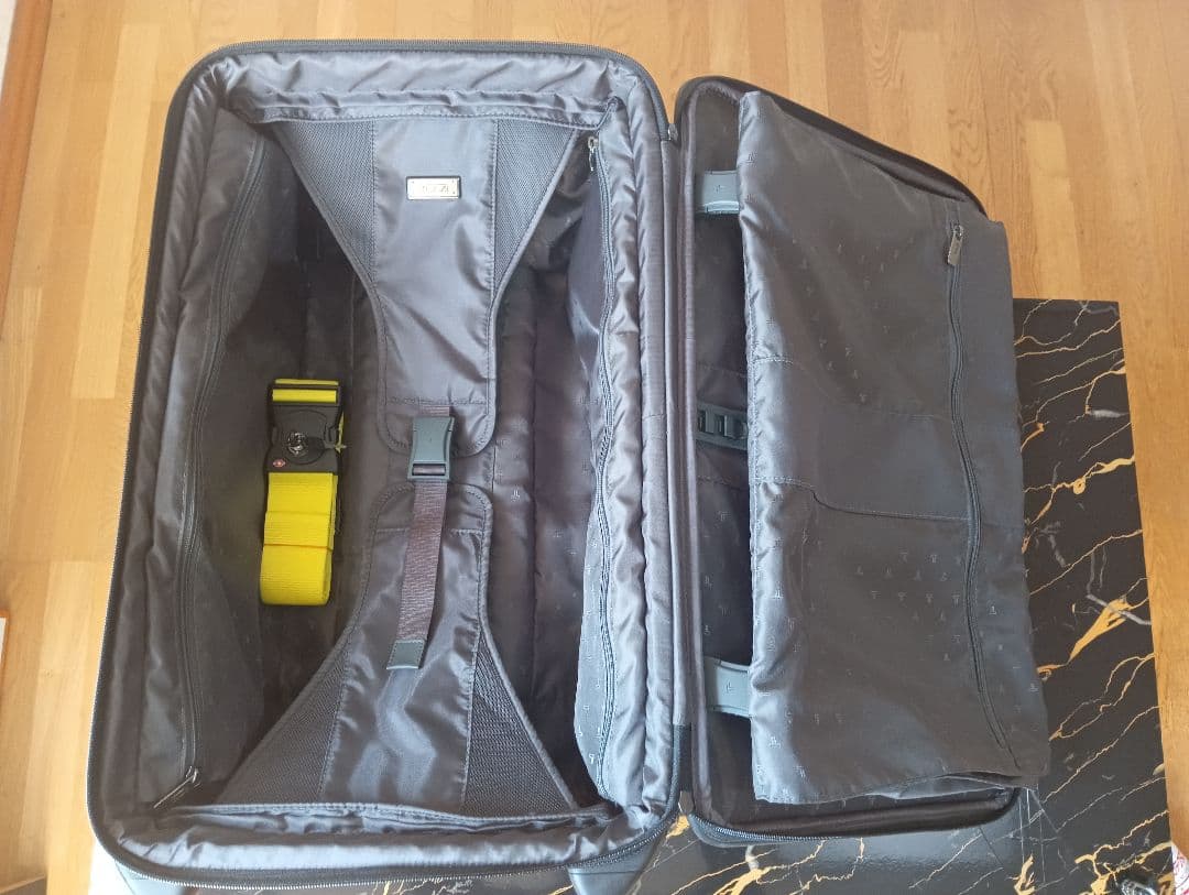 トゥミ TUMI アルファ キャリーケース 2輪 22020D4 美品