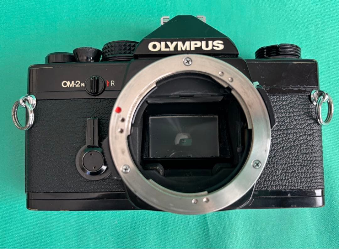 ★ OLYMPUS OM-2N BLACK + 広角レンズ 35mm
