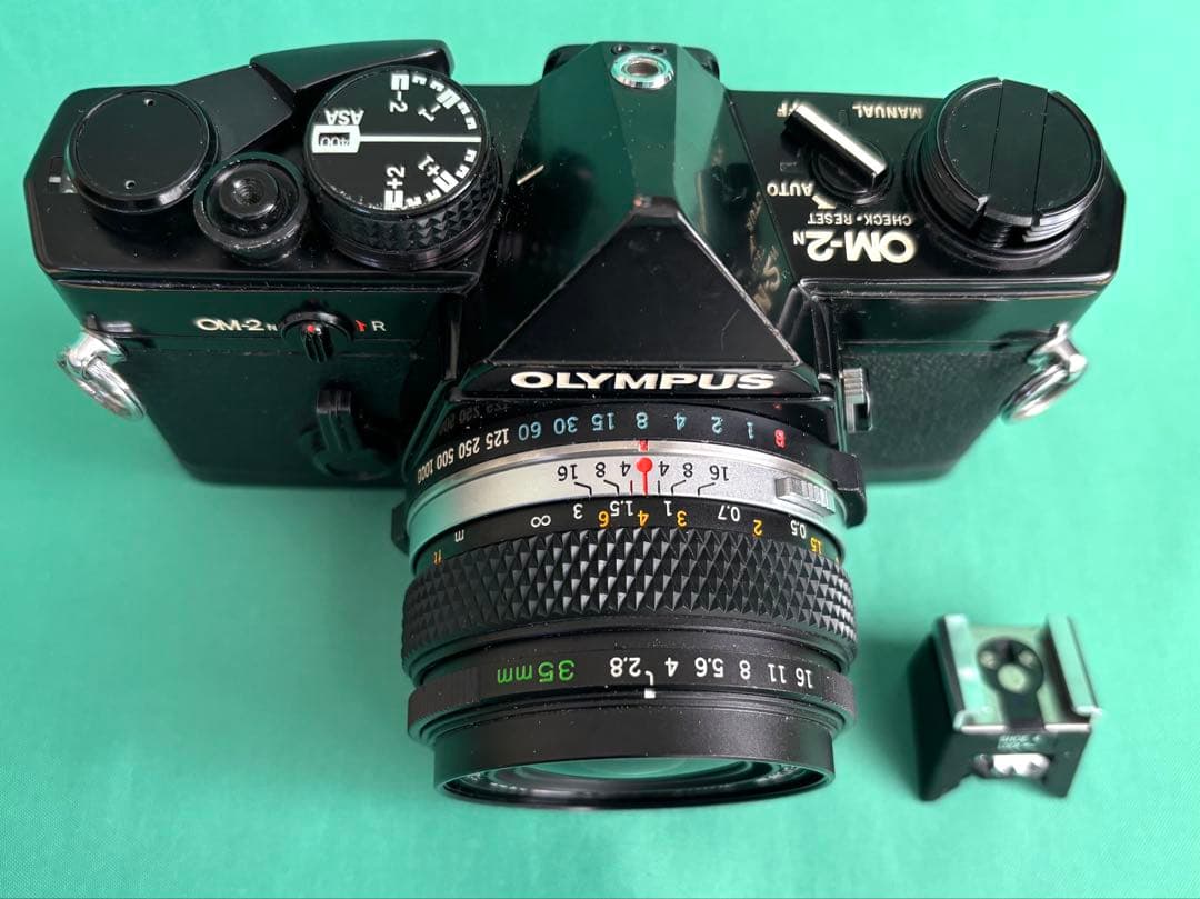 ★ OLYMPUS OM-2N BLACK + 広角レンズ 35mm