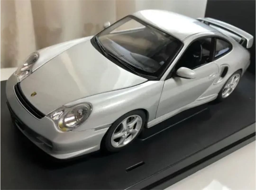 AUTO art オートアート ポルシェ911 GT2 1/18 ミニカー