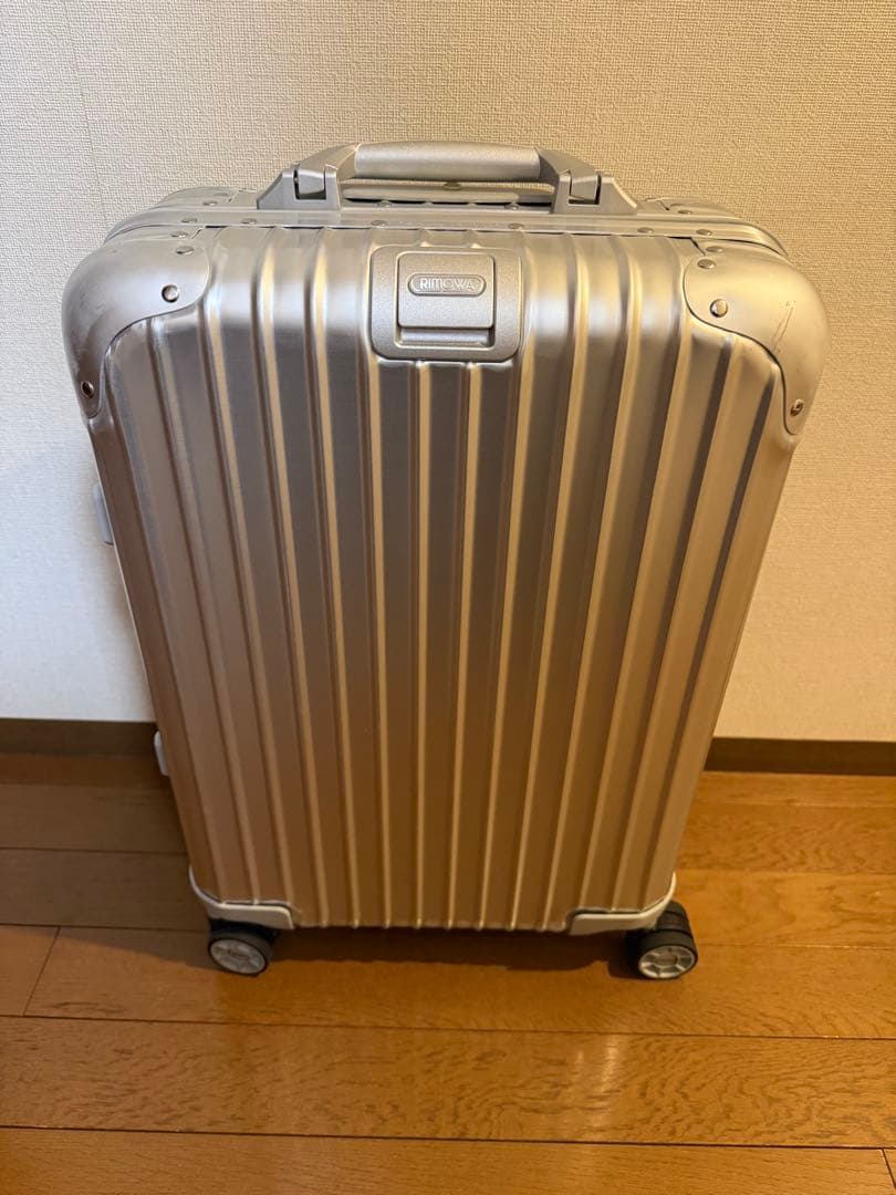 リモワ　トパーズ　Rimowa Topas 機内持ち込み 32L 4輪
