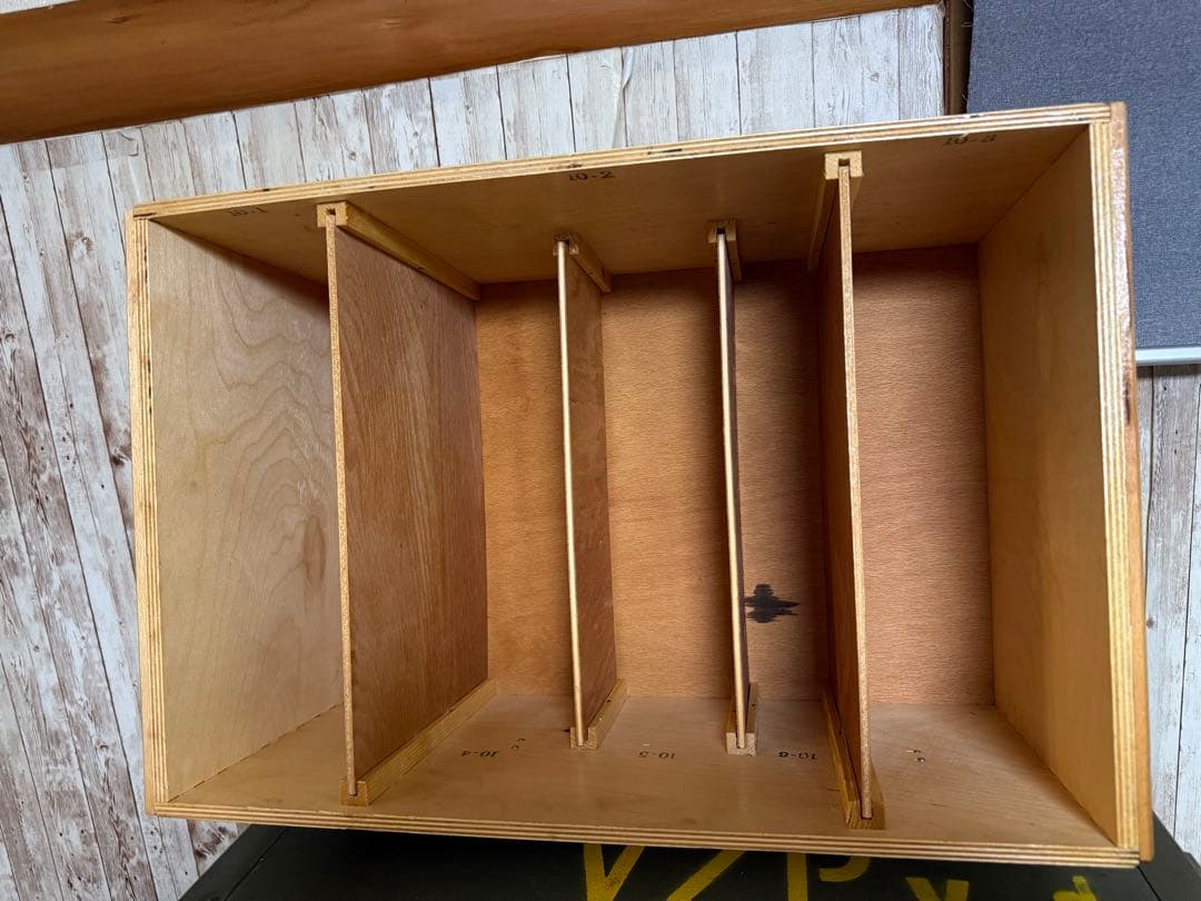 軍放出品チェコ軍 メディカルボックス ミリタリーコンテナ