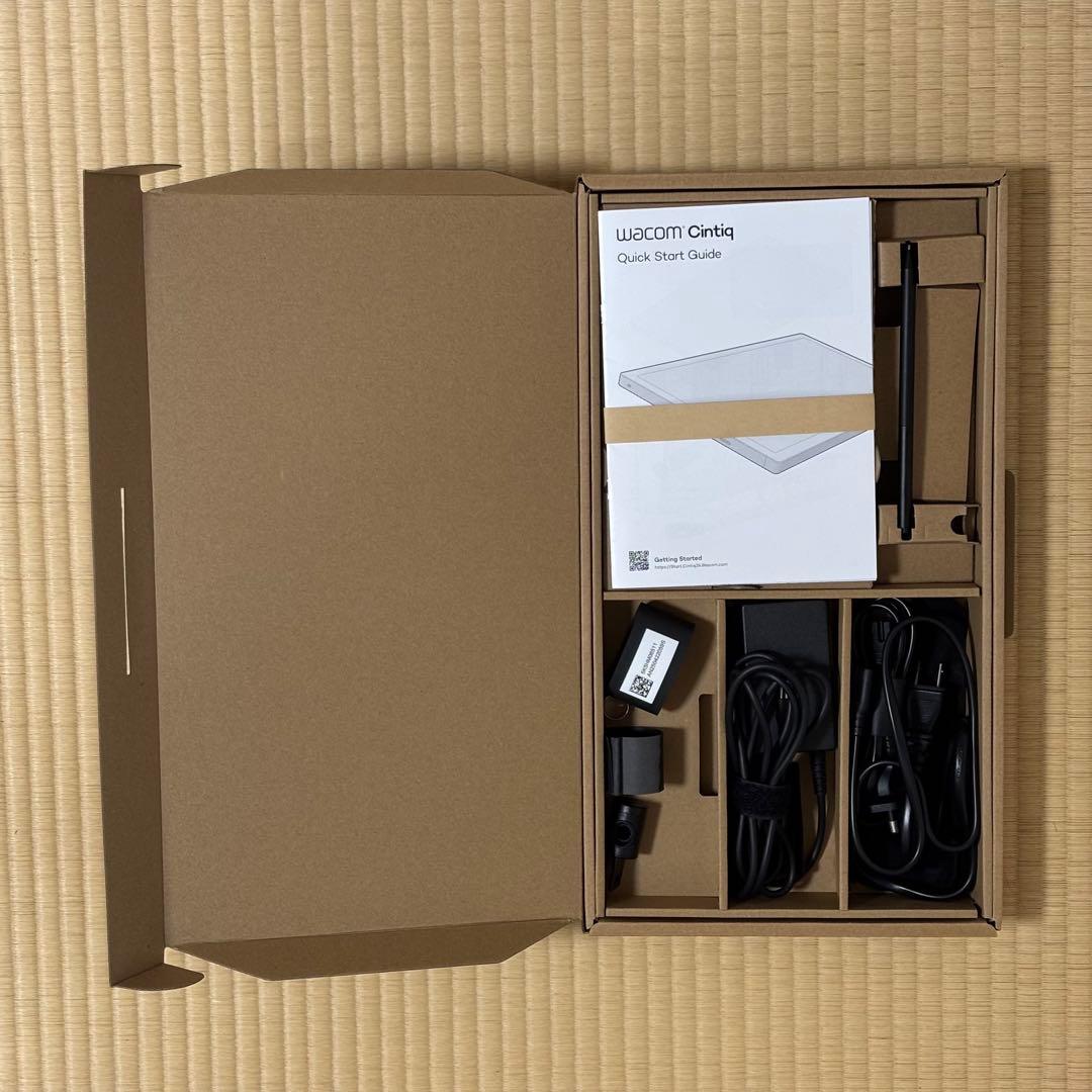Wacom Cintiq 24 液晶ペンタブレット