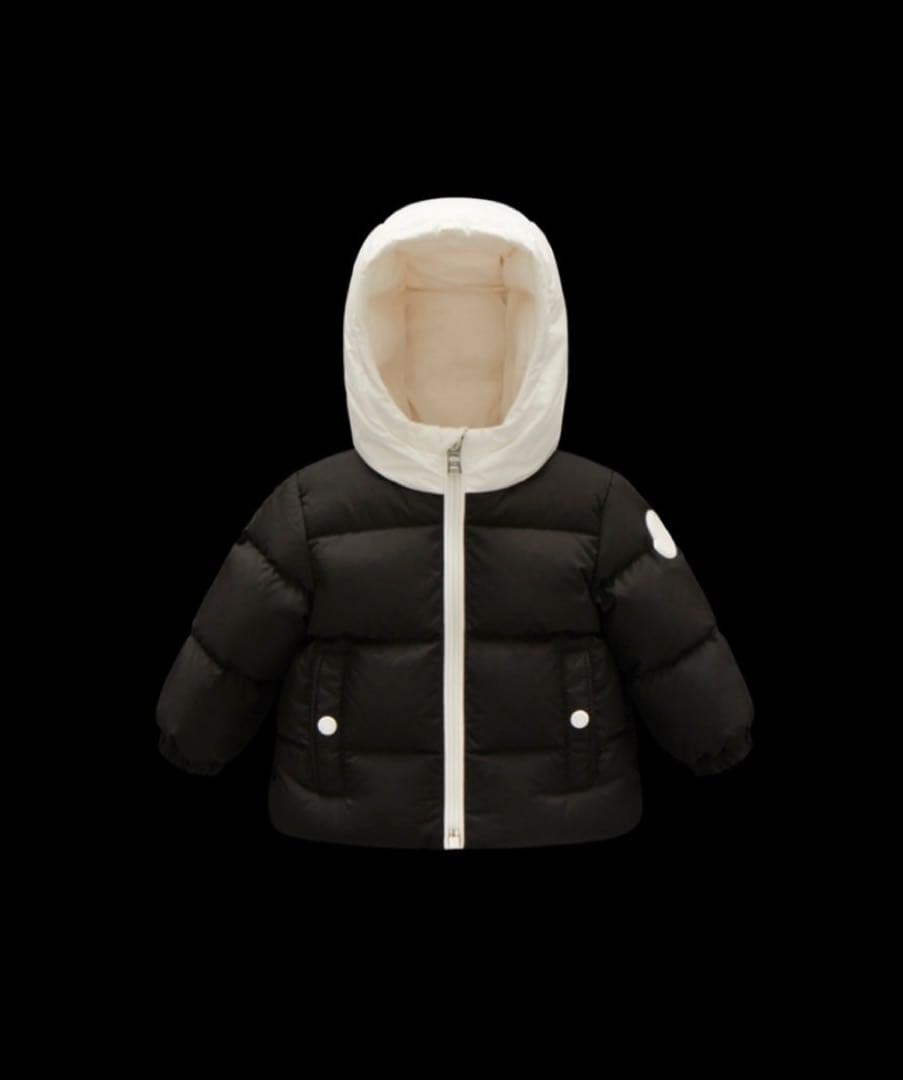 モンクレール　ダウン　キッズ