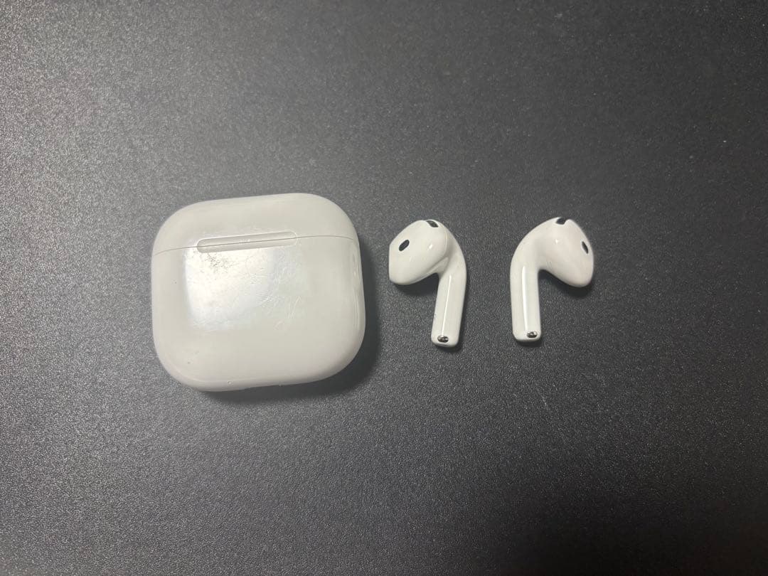Apple AirPods 4 本体