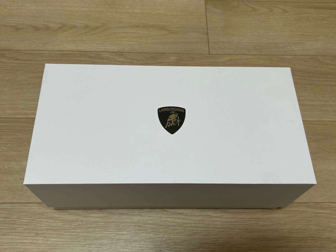 【大幅値下】Lamborghini Urus 1/18 スケールモデル 模型