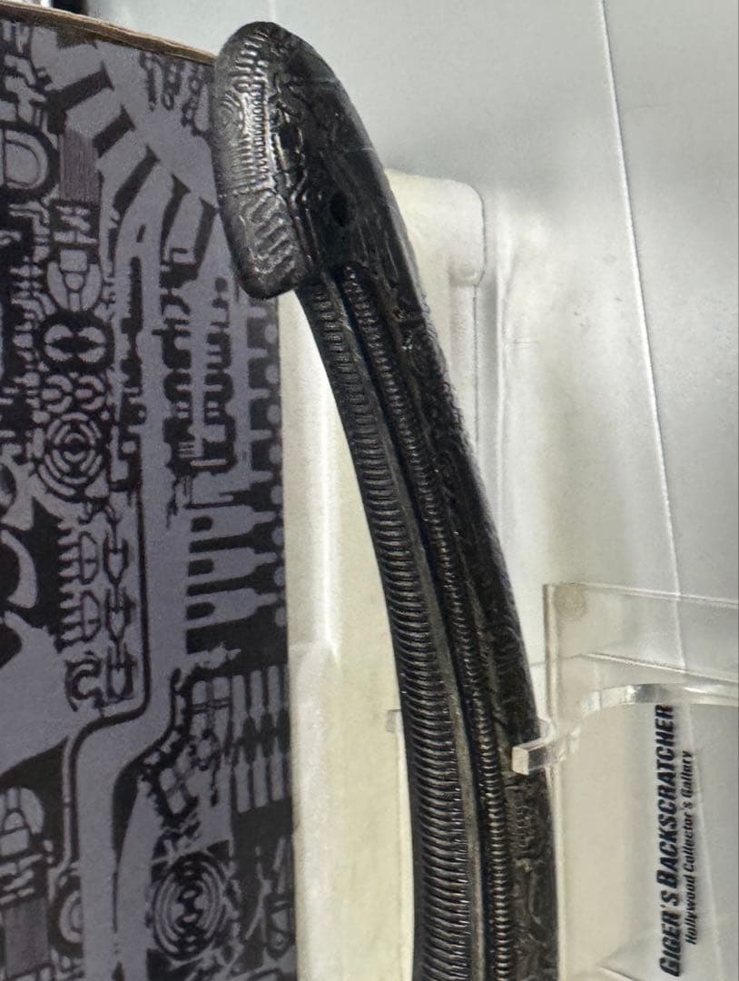 GIGER’S BACKSCRATCHER H・R・ギーガー エイリアン 孫の手