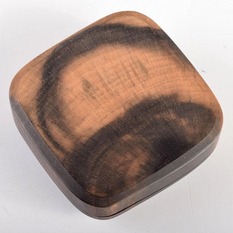 茶道具　道場宗廣作　川蝉蒔絵　黒柿四方香合　共箱　M　R4889