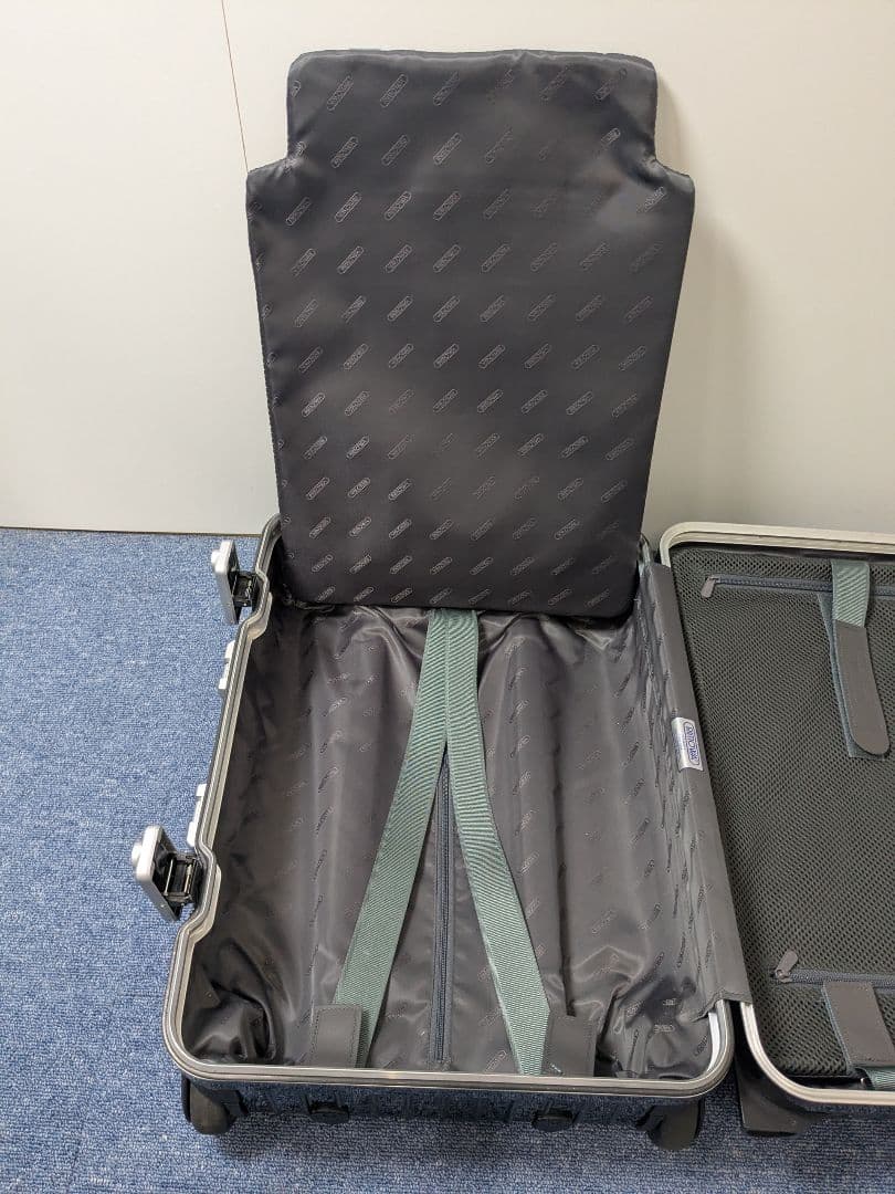 リモワ リンボ 32L 2輪 マットブラック 機内持込 TSA