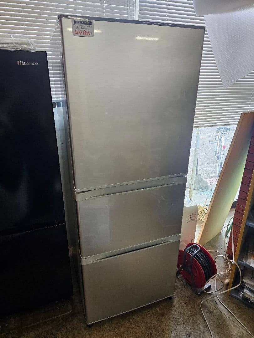 仙台～美品！ファミリー向け3ドア冷蔵庫/自動製氷機能/330㍑/GR-H34SY