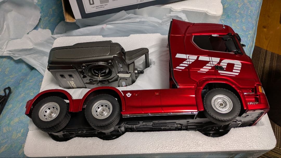 Scania 770 S V8 トラック 1/18箱難あり