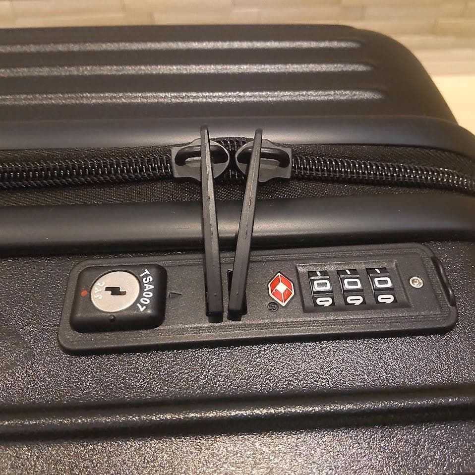 ★非売品★ メルセデス・ベンツ ブラックキャリーケース