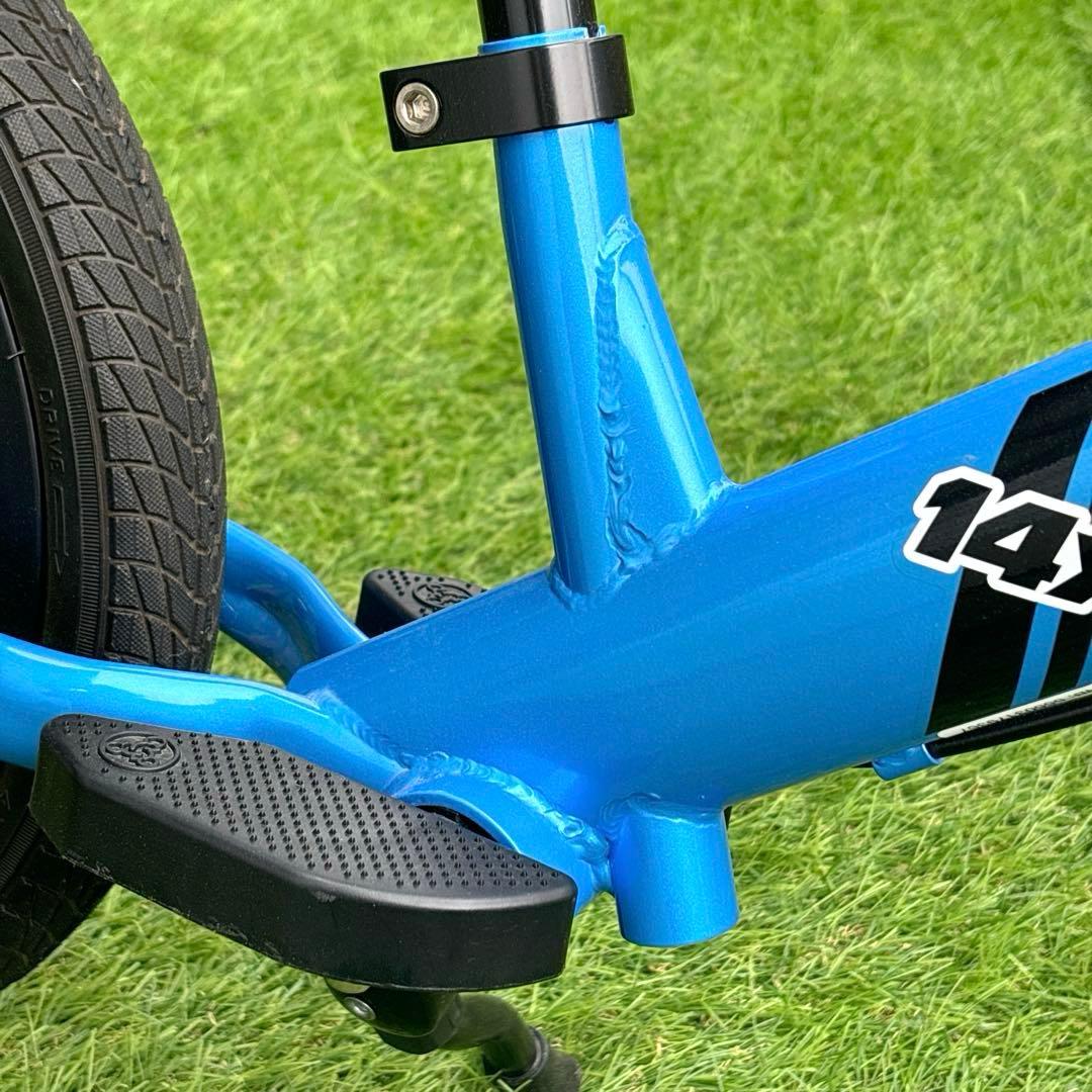 美品 ストライダー 14X ブルー STRIDER 14x バランスバイク 青