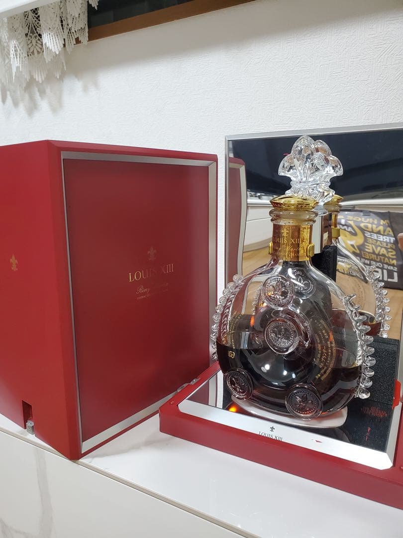 LOUIS XIII ブランデー クリスタルボトル