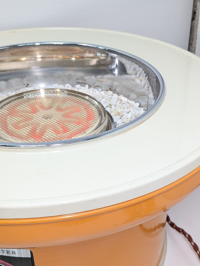 P922 昭和レトロポップ！トヨヒーター E1H-605型 遠赤外線電気あんか