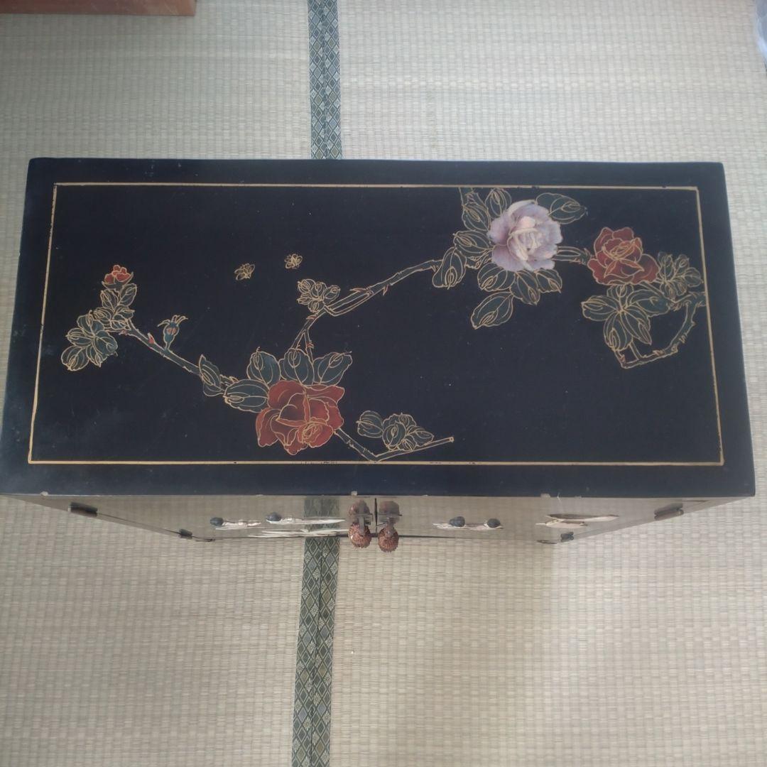 中国家具 キャビネット　花鳥　中国古玩 玉石 石細工 アンティーク