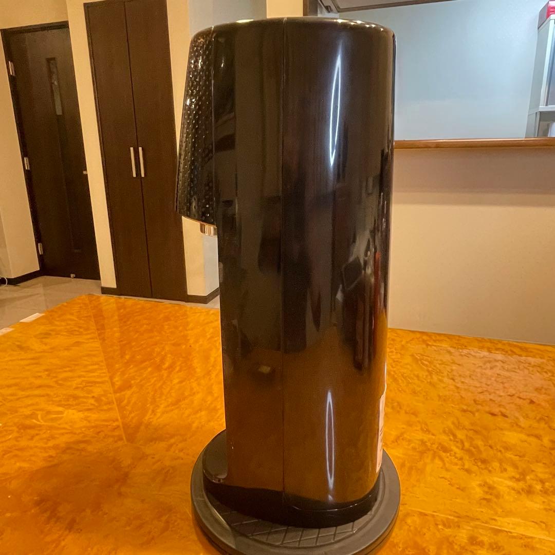 Sodastream One Touch 満タンガスシリンダー2本、ボトル2本