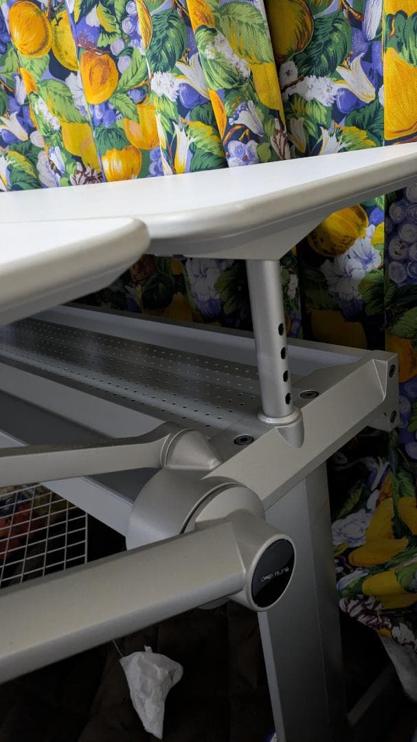 オカムラのクルーズデスク Bタイプ