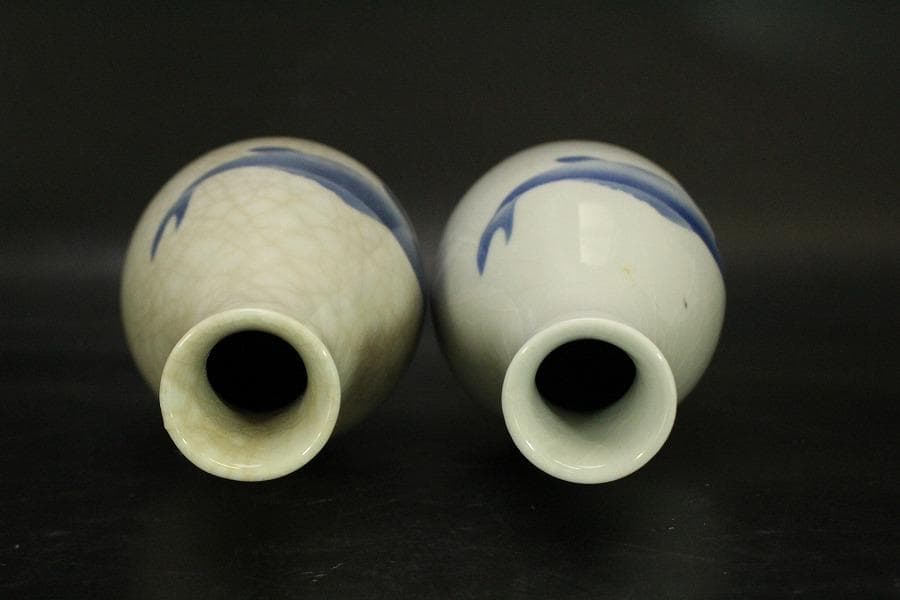 平安幹山作 双魚紋 瓶一対 共箱(ZE526)