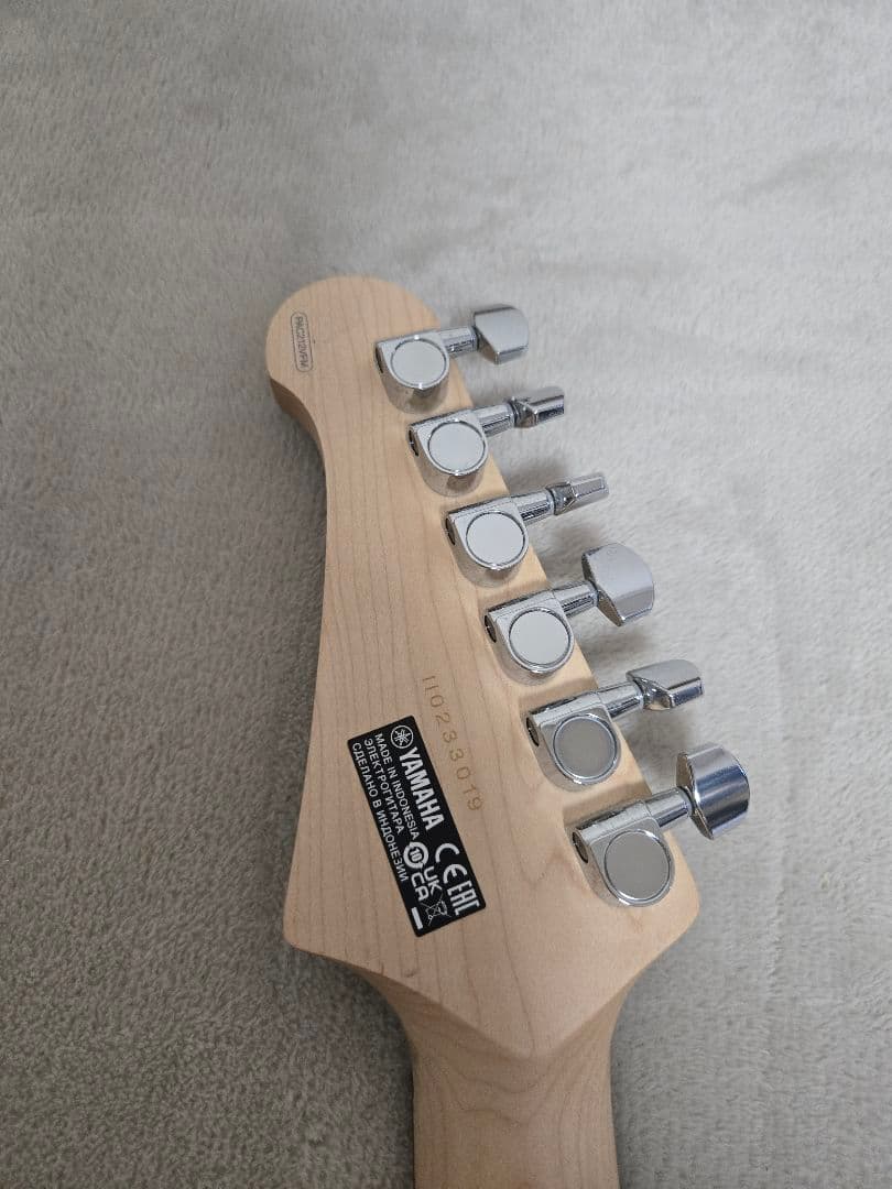 [美品]YAMAHA Pacifica212VFM ストラップ チューナー付き