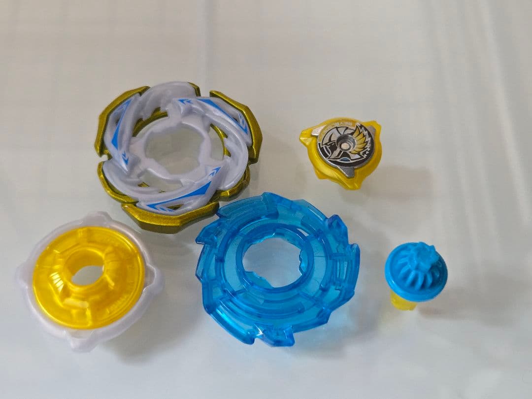 ワルキューレボルトS4-70V ベイブレードX レアベイゲットバトル