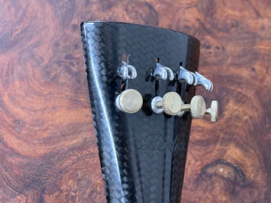 【新品】Herdim チェロ用カーボンテールピース #389001（2）