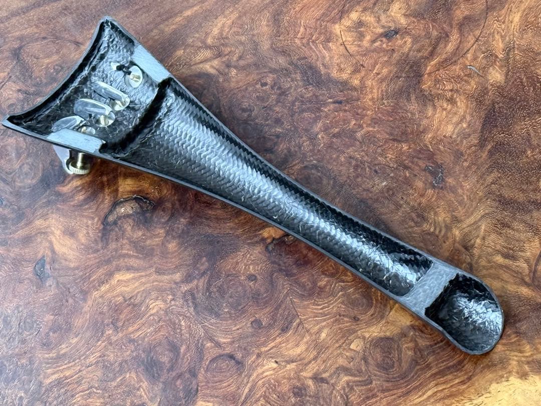 【新品】Herdim チェロ用カーボンテールピース #389001（2）